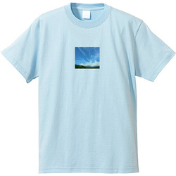 昼の青空