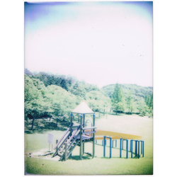 デザイン名/ 森の外れのすべり台